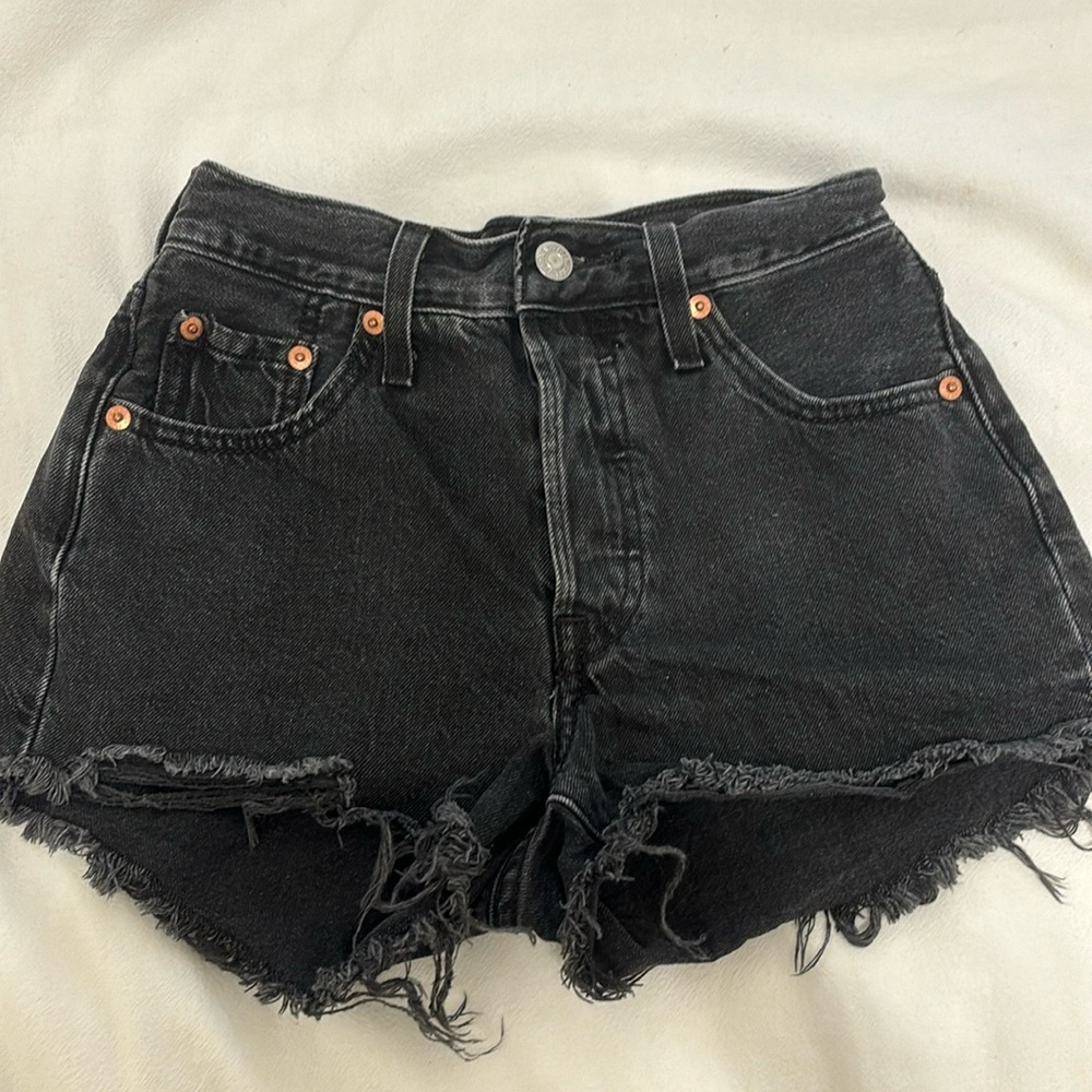 Levi’s 501 jean shorts size 23